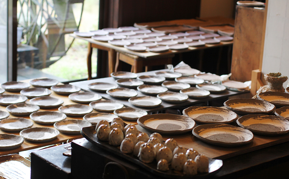 成竹窯は、作って焼いてのフル稼働